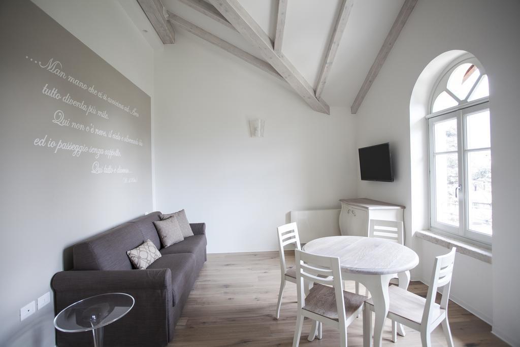 Aparthotel Italia Luxury Suites&apartments 3*