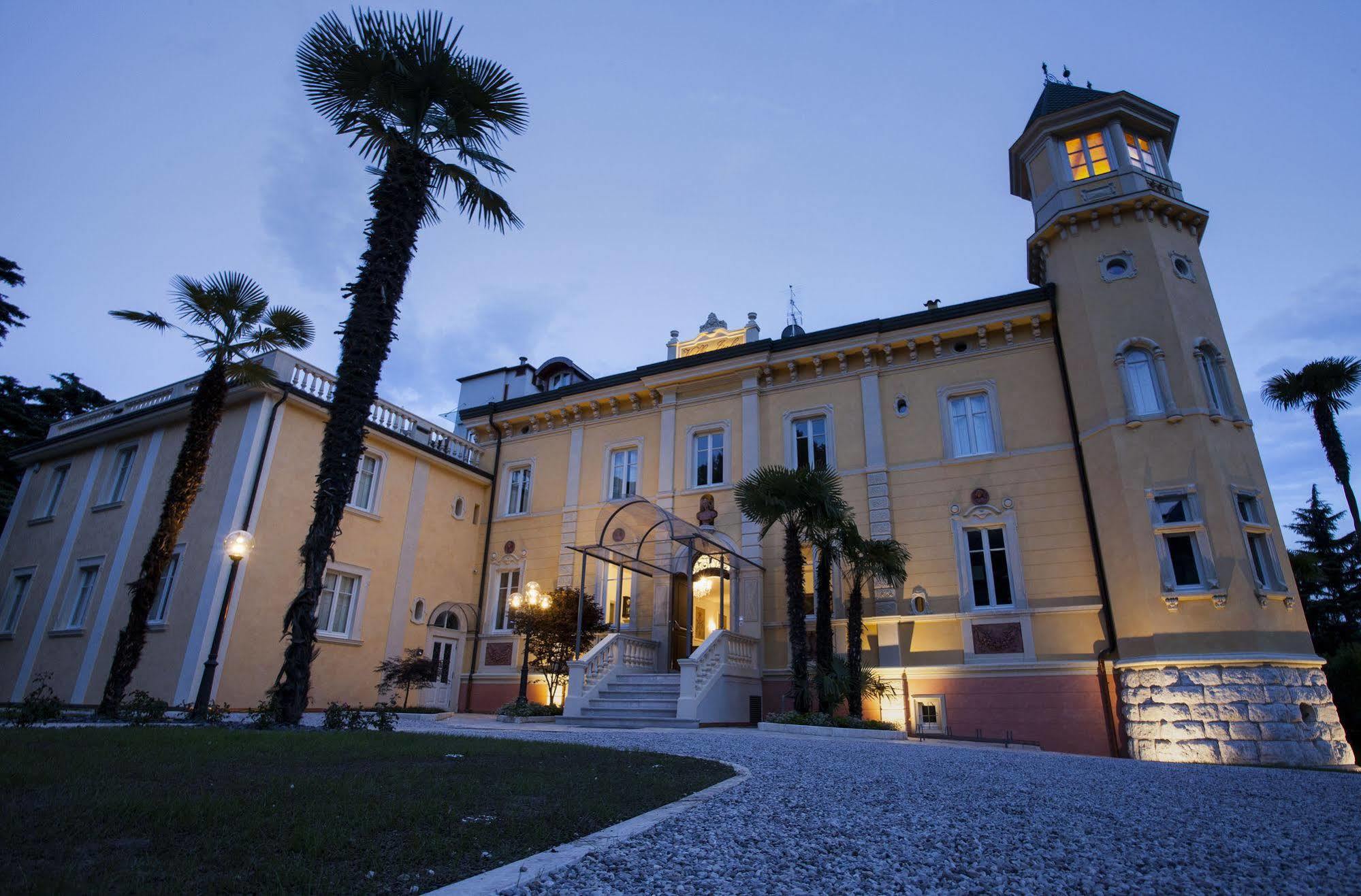 Italia Luxury And 3*