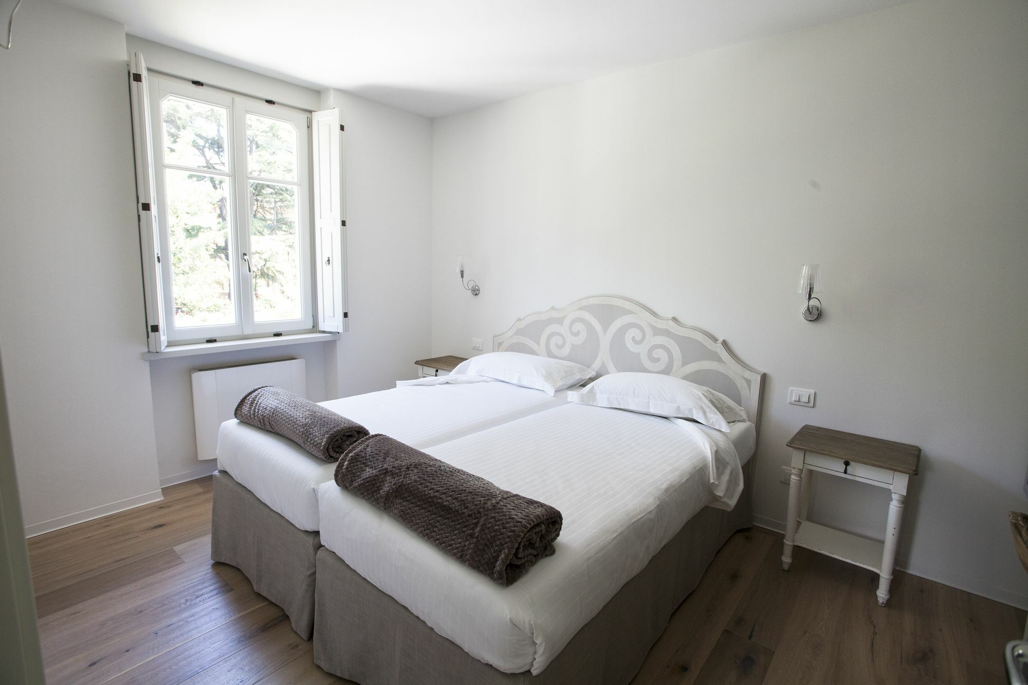 Italia Luxury And Aparthotel